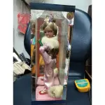 早期玻璃櫃娃娃芭比娃娃布娃娃公仔玩具收藏