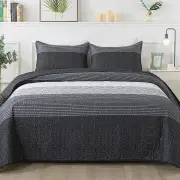 Detailed Quilted Bedspread and Pillowcases Set: A Signature of Quality and Style - Queen size