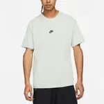 NIKE 耐吉2204男款短袖上衣運動AS M NSW PREM ESSNTL SUST TEE 綠 DO7393017