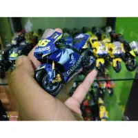 在飛比找蝦皮購物優惠-山葉 壓鑄定制 Yamaha YZR-M1 Rossi 20