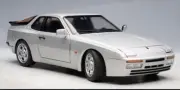 1/18 AUTOart Millenium 77956 1985 Porsche 944, Silver