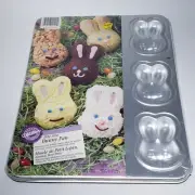 Wilton 2105-2120 Bite Sized Bunny Pan 1996 9 Molds Cookies Cakes Rice Treats