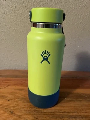 Hydro Flask 32 oz Wide Mouth Bottle - Boot Limited Edition - Firefly