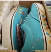 Vans " Off the Wall " Sneakers Size 4