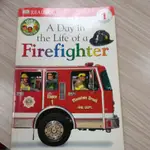 A DAY IN THE LIFE IF A FIREFIGHTER 二手英文書