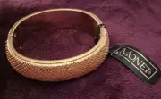 Vintage Designer Signed Monet Gold Tone Textured Hinged Bangle Bracelet