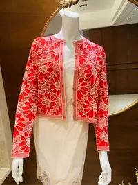 在飛比找Yahoo!奇摩拍賣優惠-香奈兒Chanel 紅色針織外套