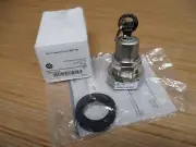 Allen Bradley 800T-J4434 Keyed Selector Switch