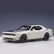 1:24 Dodge Challenger SRT Hellcat Diecast Model Cars Sound And Light Simulation