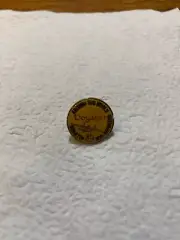 Vintage Voyager Aircraft “AROUND THE WORLD" Non-stop Non-refueled LAPEL/HAT PIN