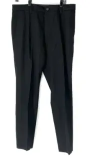 Dockers NWT men’s khaki straight fit pants Size 34X30 Black
