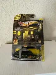 Hot Wheels GhostbustersEcto-1 4/5 D26