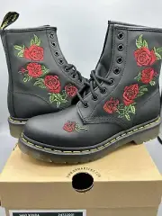 Dr. Martens Women's 1460 Vonda Fashion Boot Size 7