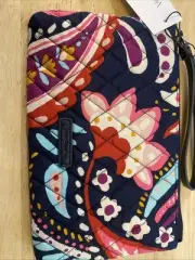 NWT Vera Bradley Escapade Wristlet Painted Paisley Bag