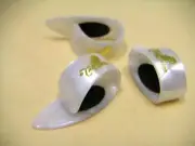 TAKAMINE Japan Guitar Finger Thumb pick Medium 3pcs with Cleat pad Pearl White