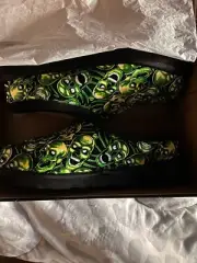 bravest studios Green Skull Slippers sz11