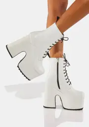 [Lamoda] White One Night Chunky Platform Ankle Boots
