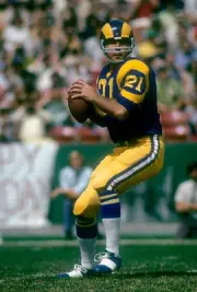 Quarterback John Hadl Los Angeles Rams drops back to pass at a- 1973 Old Photo