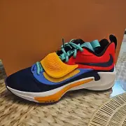 Size 10 - Nike Zoom Freak 3 AntetokounBros
