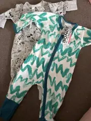 2 X Baby Bonds Dimples BNWT wondersuits One Piece Romper Sz 3-6 Mths Sz 00 New