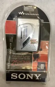 SONY WALKMAN WM-FX197 RADIO CASETTE PLAYER