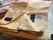 New Nautica Home 8 Towels 100% Cotton Signature 2 33x63, 2 16x28, 4 12x12 Yellow