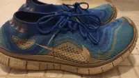 在飛比找Yahoo奇摩拍賣-7-11運費0元優惠優惠-二手真品 Nike free 5.0 flyknit 藍 U