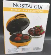 Nostalgia My Mini Lava Muffin Donut & Bundt Cake Maker YELLOW NIB