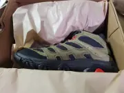 Merrell Men's Moab 3 Mid Hiking Boots Pair in avocado Size 10 Mens J037039