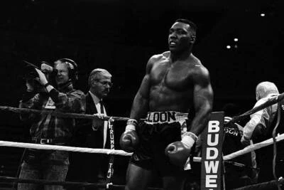 Bruce Seldon Looks On In The Ring Old Boxing Photo