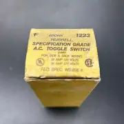 Hubbell 1223 Brown 20a 120/277 3 Way Switch Spec Grade Ac Toggle Switch New