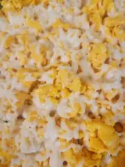 Freeze Dried Scrambled Eggs with Sazon And Mozzarella Cheese