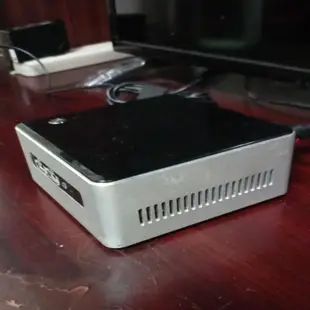 Intel nuc 迷你電腦 二手 i5 支援 固態硬碟   NUC6i5SYH 可擴充2.5吋硬碟 i5-6260U