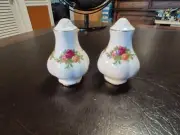 Vintage Royal Albert Old Country Roses Bone China Salt & Pepper Shakers England