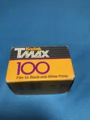 Kodak T-Max 100, TMX 135-36 Black White Film Exposure Exp. 12/1997 24x36mm
