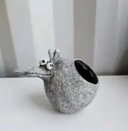 Blob House Chicken Bird Big Eyes Planter