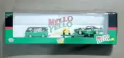 M2 Machines Haulers Mello Yello 1967 Dodge Panel Van & 1971 Plymouth HEMI Cuda