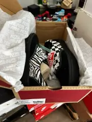 Size 5 - VANS ComfyCush Era ERA