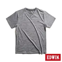 在飛比找momo購物網優惠-【EDWIN】男裝 涼感V領LOGO短袖T恤(麻灰色)