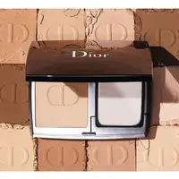 在飛比找蝦皮購物優惠-(新型號) Dior Forever 天然絲絨柔滑亮白防水粉