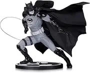 [DC Collectibles] Batman Black and White: Batman by Ivan Reis Statue