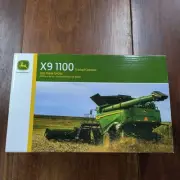 LP79359 ERTL John Deere X9 1100 Combine 1/64 Farm Show NIB