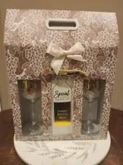Alder Creek Gold Cheers ! Hostess Set with Opener & 2 Stemmed Wine Glasses NIB