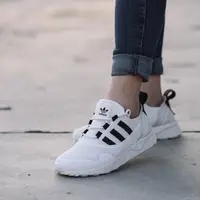 在飛比找蝦皮購物優惠-限時特價 南🔥2024 2月 ADIDAS ZX FLUX 