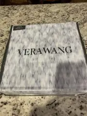 Vera Wang Luxurious Stain Wave Queen Sheet Set! Brand New!