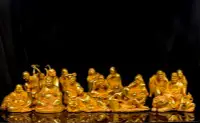在飛比找Yahoo!奇摩拍賣優惠-銅鎏金十八羅漢像，造型獨，圖案清晰，線流暢，栩栩如生，重量2