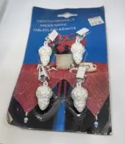 Vintage Tablecloth Weights Clips Grapes Picnic Set of 4 NOS