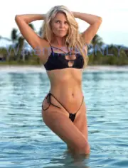 Super "Swimsuit" Model Christie Brinkley SEXY Swimsuit "Pin-UP" PHOTO! #(22)