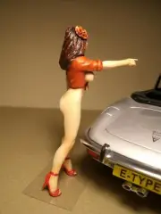 1/18 FIGURE GIRL CAROLINE VROOM PAINTED FOR NOREV AUTOART MINICHAMPS
