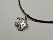 BEACH FASHION NAUTICAL SILVER TONE REEF FISH VIN&SUE BLACK LEATHER CORD NECKLACE